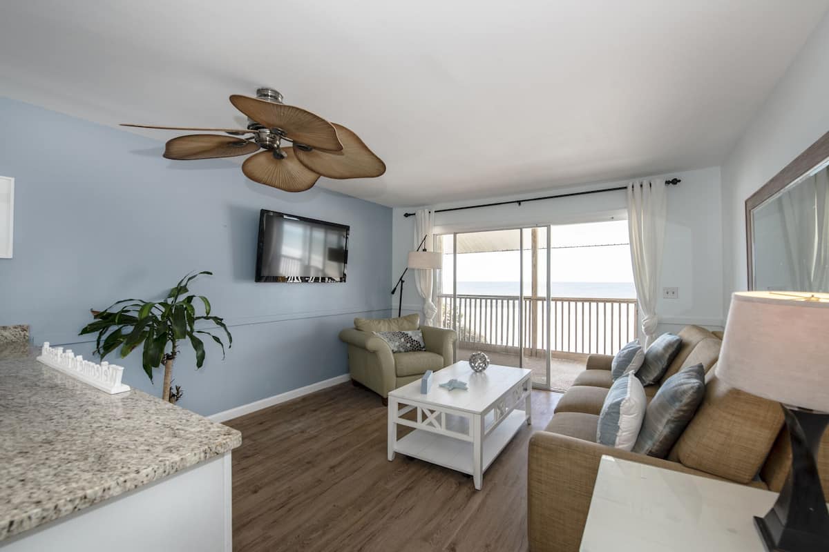 Appart'hÎtel Premium, 1 chambre, balcon, en front de mer | Coin séjour