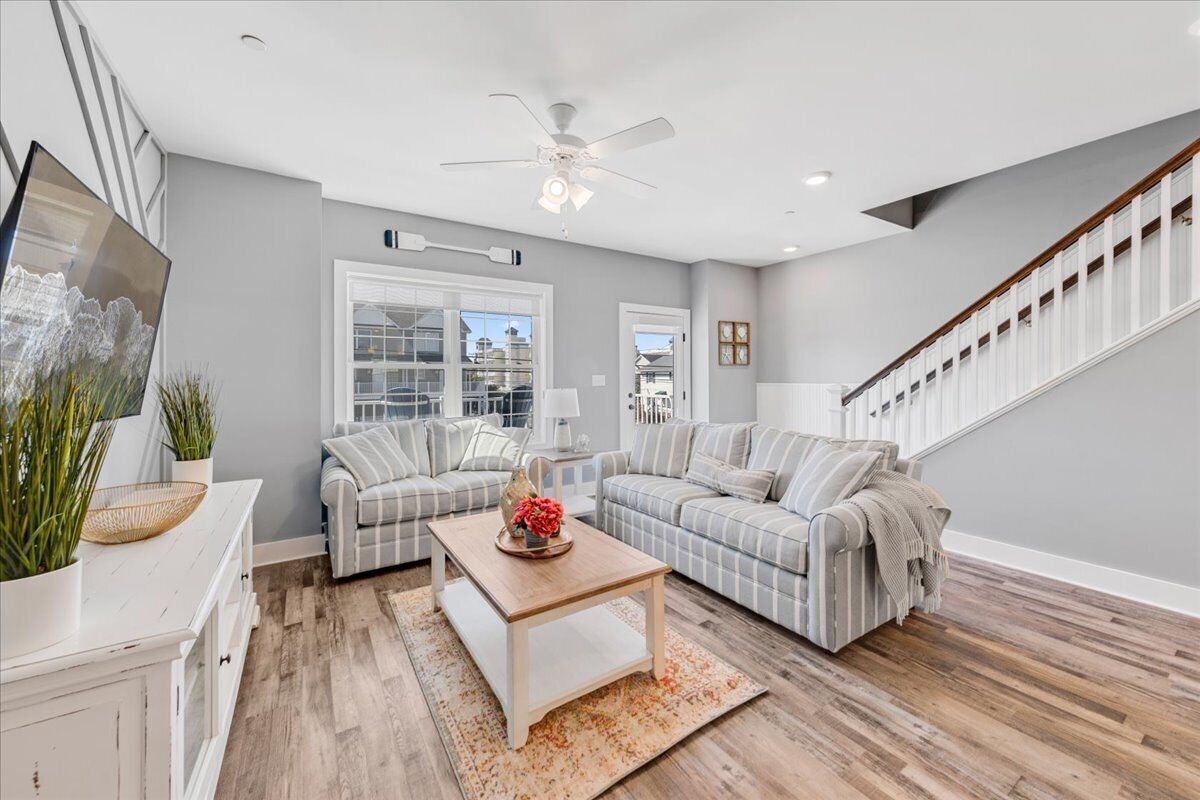 Spacious Luxury Townhouse w/ Pool Near Boardwalk with POOL