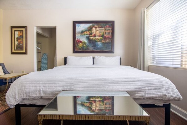 Iron/ironing board, free WiFi, bed sheets