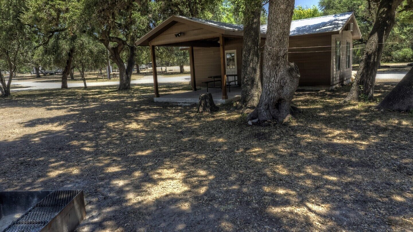 Zubers - CA -E Cabin E