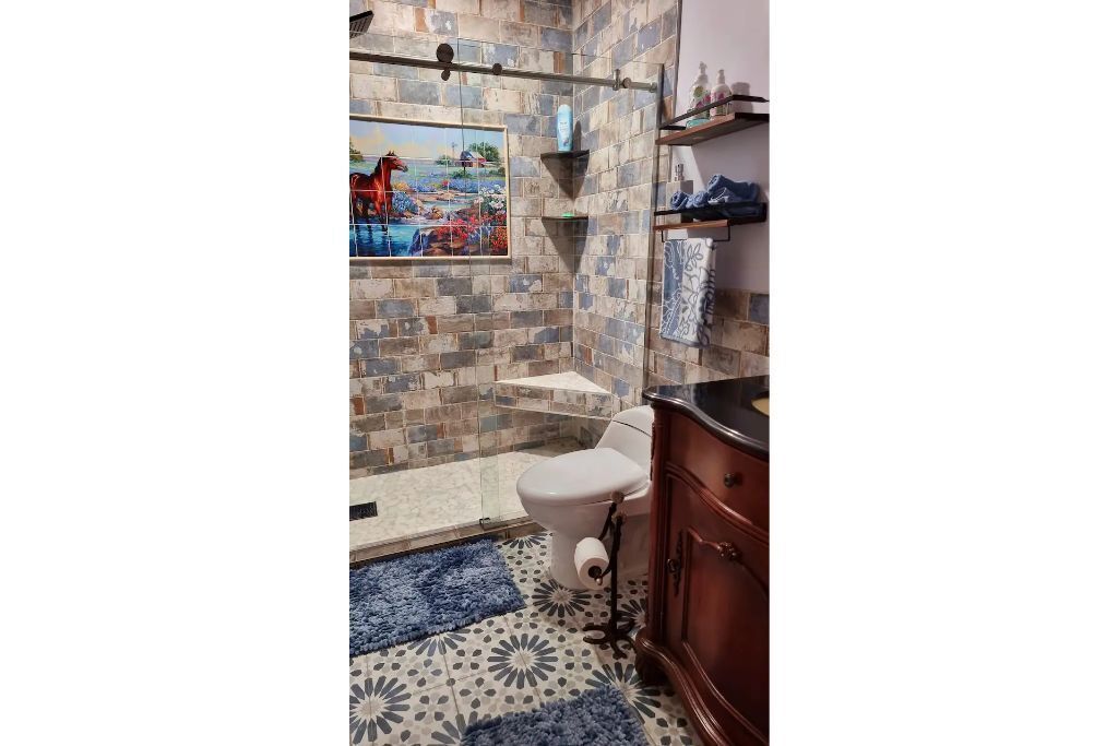 Texas Lonestar Farmhouse