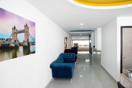 Recepción. Hotel Urban