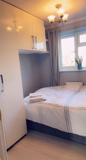 2 bedrooms, WiFi - 2Bedroom house in Gravesend (Gravesend)