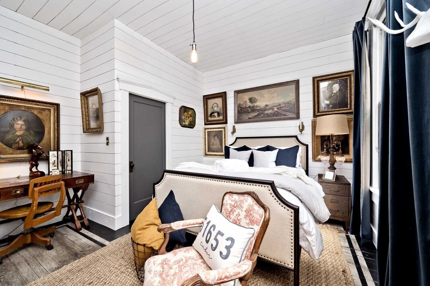 Chateau Noir- Cozy Home- 1.3 Miles from Lucas Oil Stadium