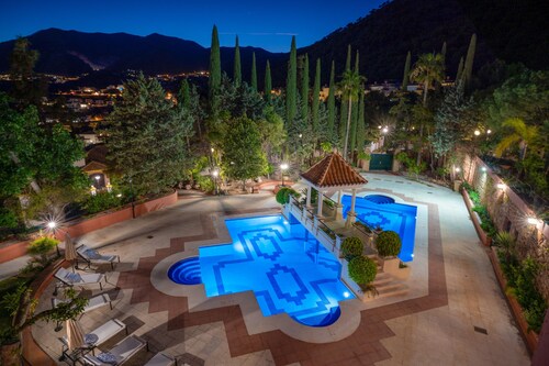 8 Bedroom Luxury Villa,  Private Pool. Breathtaking views