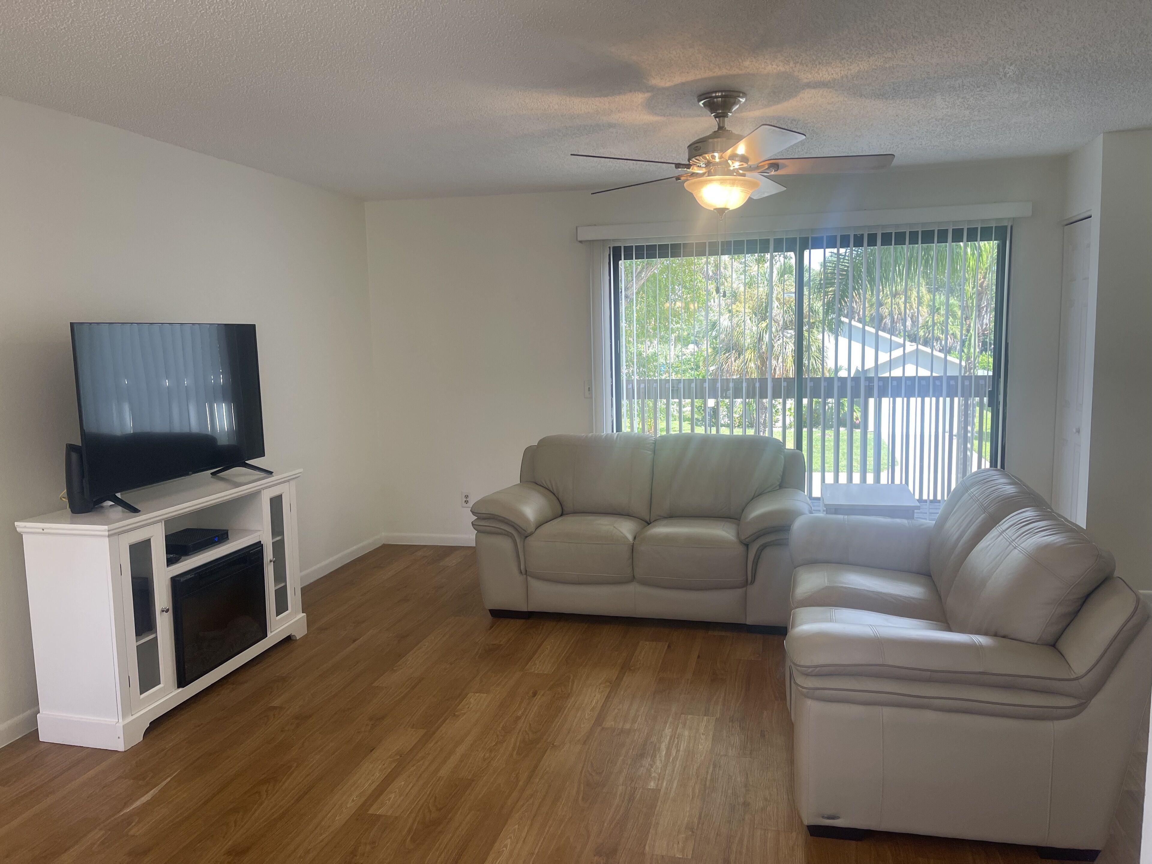 Beach Place Town Home - Sand, Sun, & Fun