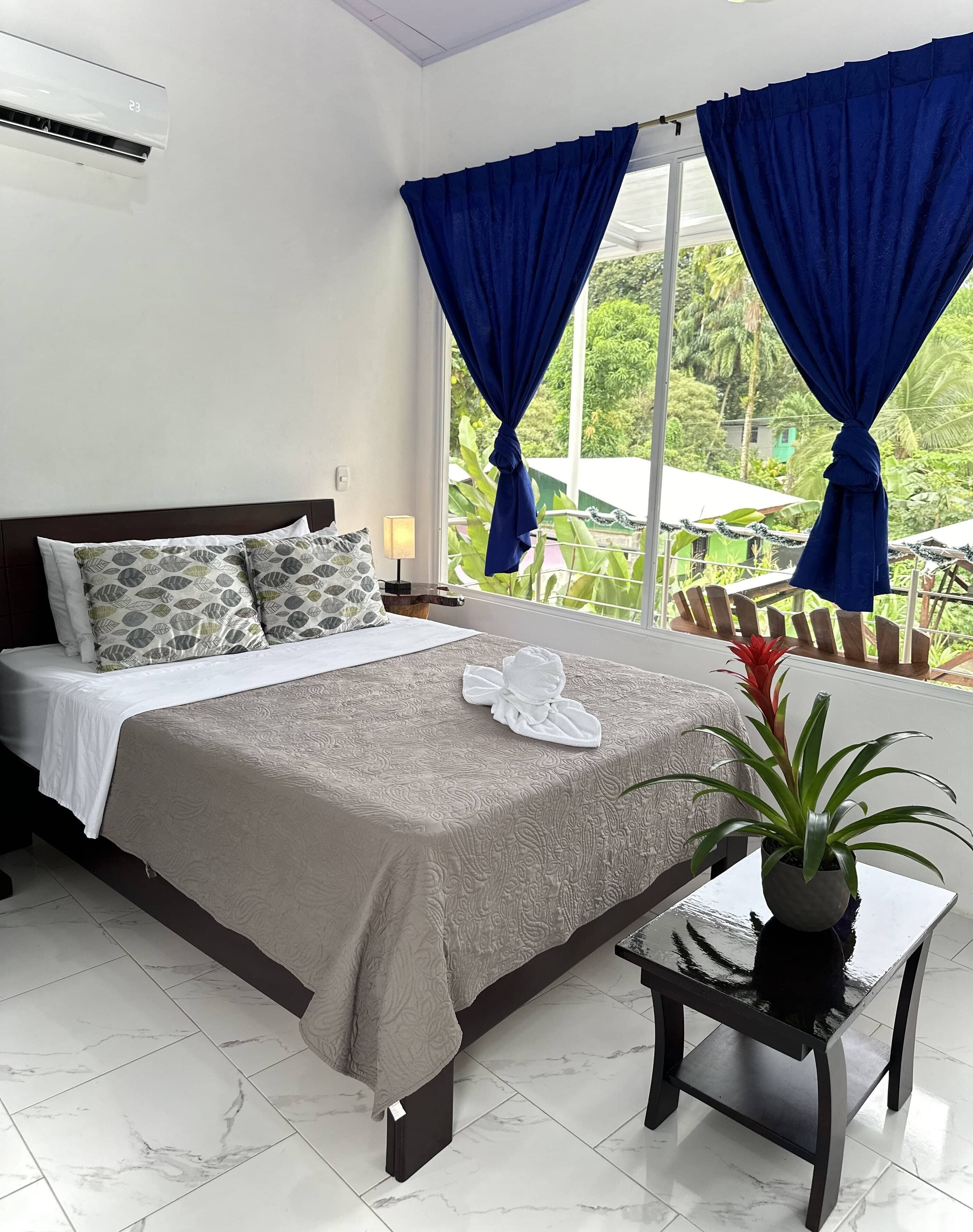 Superior-Zimmer, 1 Queen-Bett, Kochnische, Parkblick