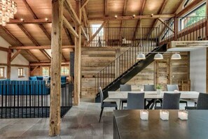 Dining - Chalet de l'ours Blanc (Saint gervais les bains)