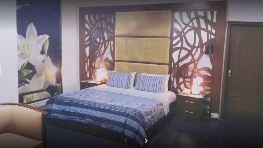 7 S even Guest House