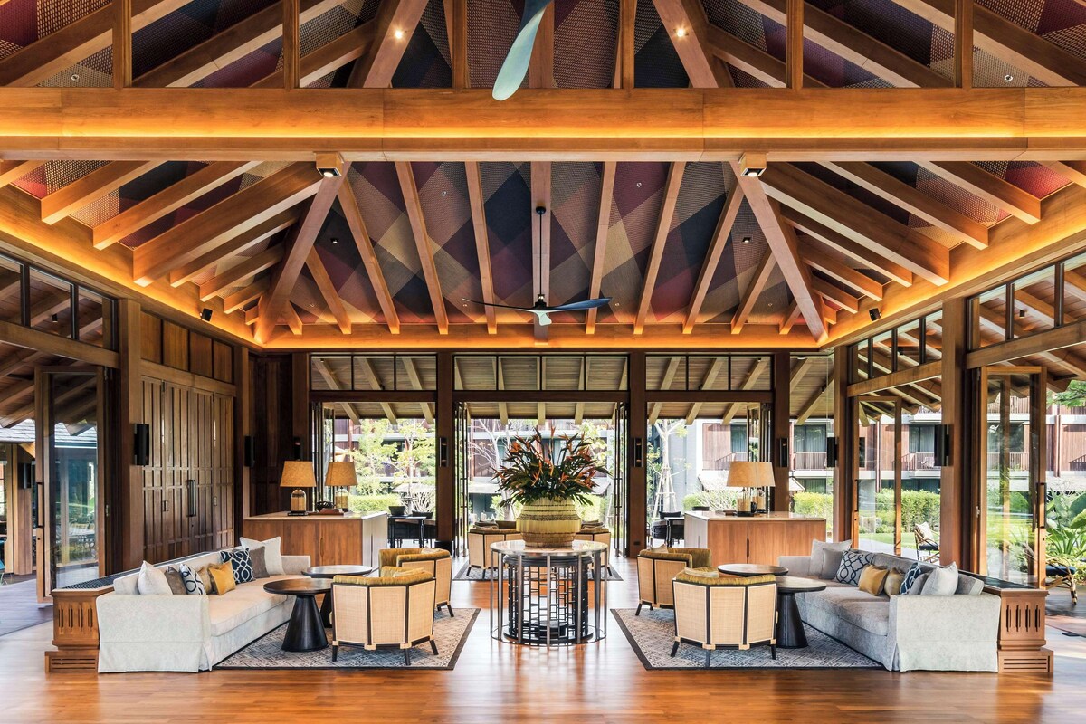 ANDAZ PATTAYA JOMTIEN BEACH, BY HYATT