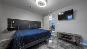 4 bedrooms, iron/ironing board, travel cot, free WiFi