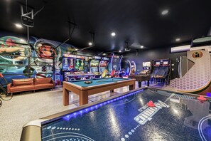 Spielezimmer