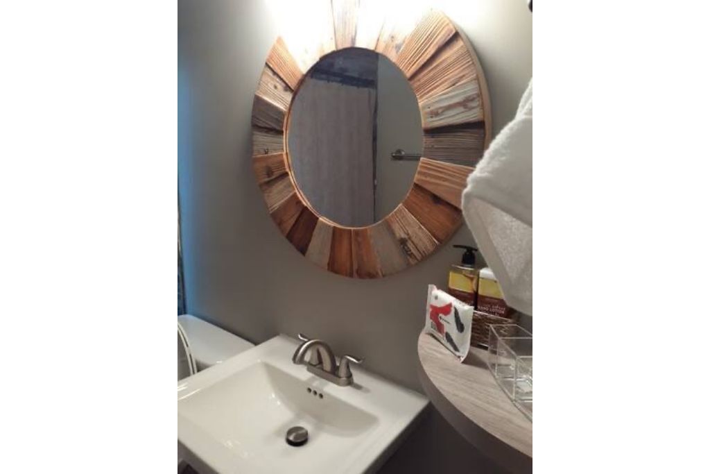 Elm Circle Cozy Cottage