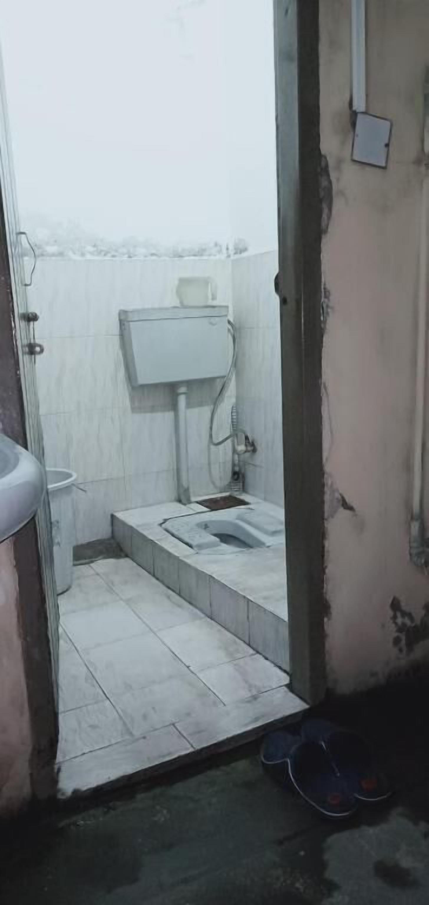 Standard Double Room | Bathroom