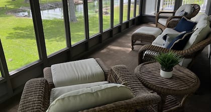Peaceful Lakehouse with Amazing Grand Lake Views