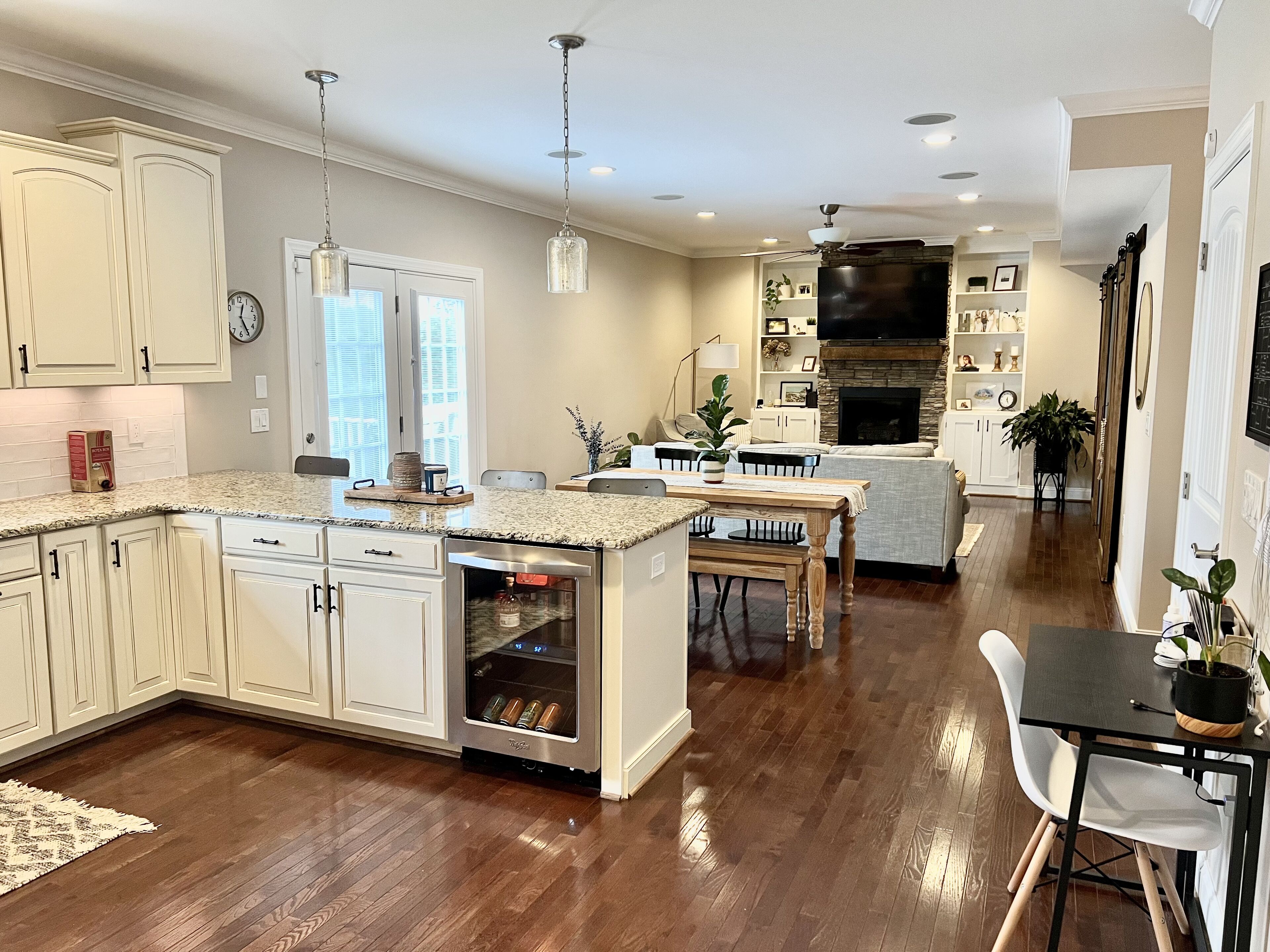 Spacious Family Home - Close to Virginia Tech & Radford University