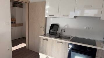 Microwave, oven, stovetop, electric kettle