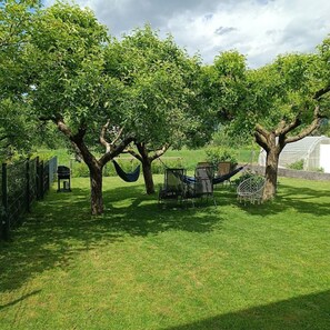 Property grounds - Modern apartma located in a quiet street, located near the lake. (bled)