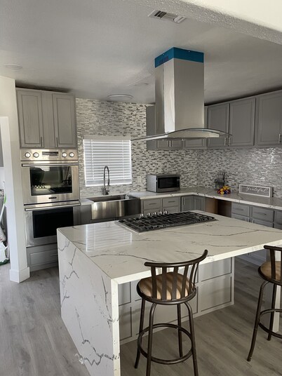 Cozy ranch house with indoor pool