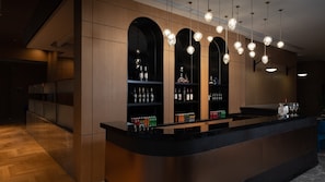 Bar (on property) - Holiday Inn Express Chengdu Pidu by IHG (Chengdu)