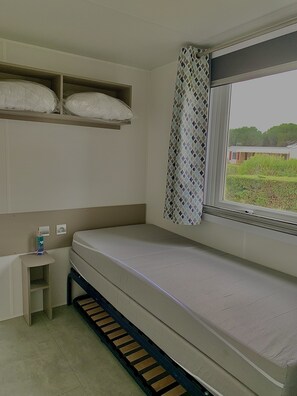3 bedrooms, internet