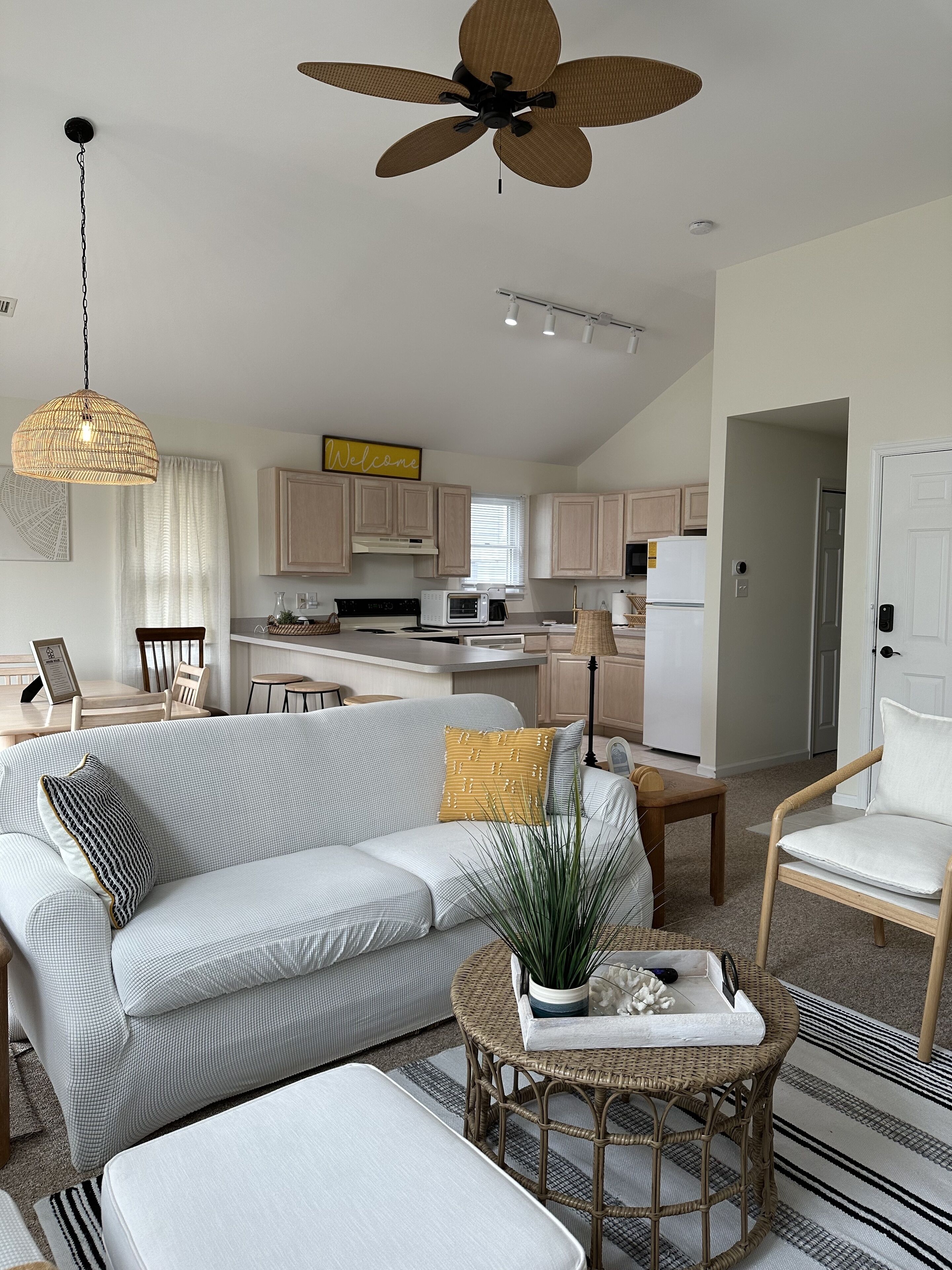 Cozy and Close to Beach