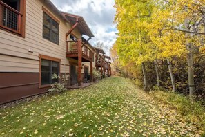 Exterior - Tour National Parks! Hot Tubs & Gym! End Unit! Jackson Hole & Teton Valley, ID! (Driggs)