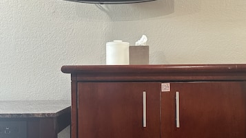 Desk, laptop workspace, free WiFi, bed sheets