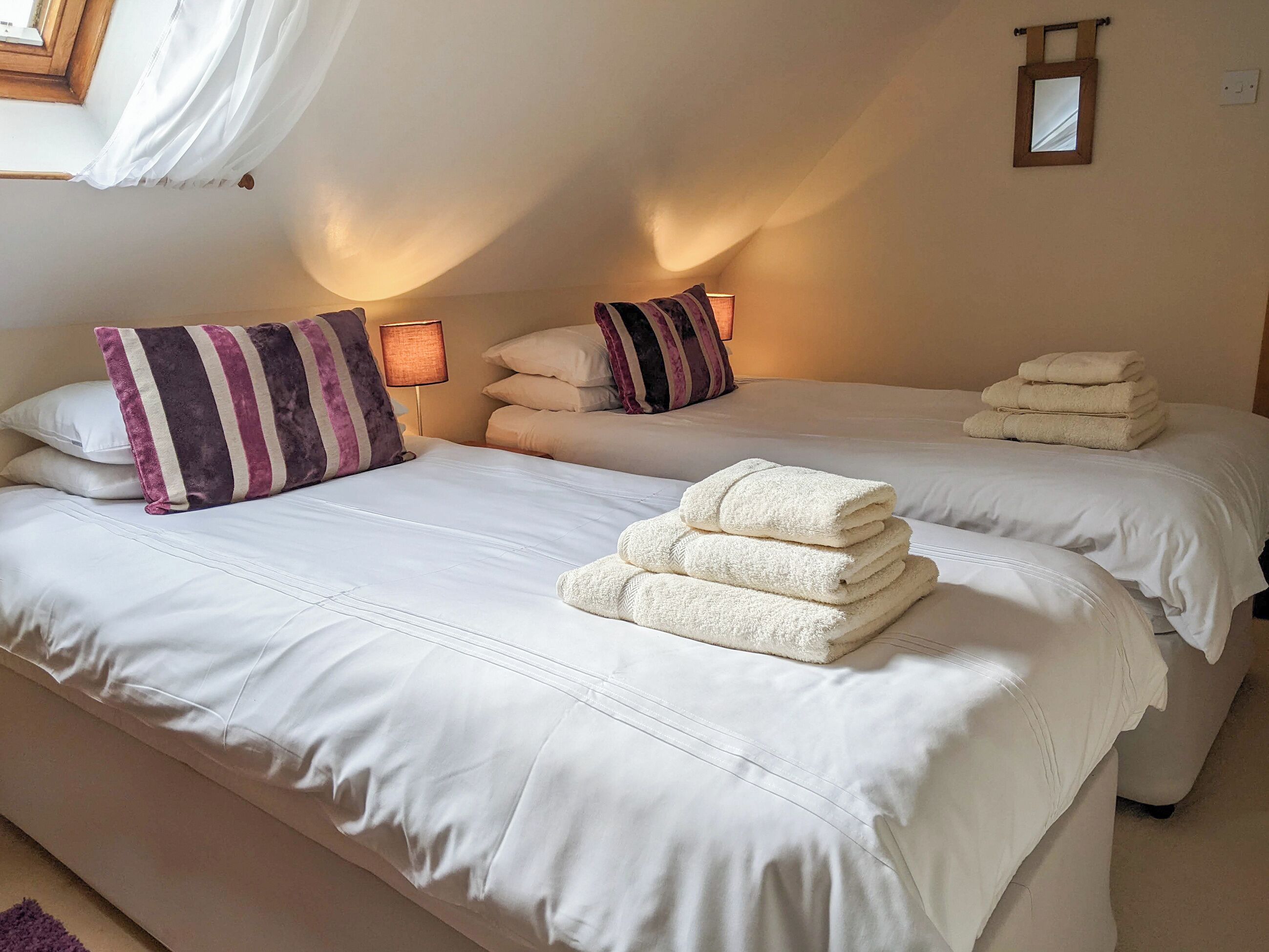 2 chambres, Wi-Fi gratuit, draps fournis