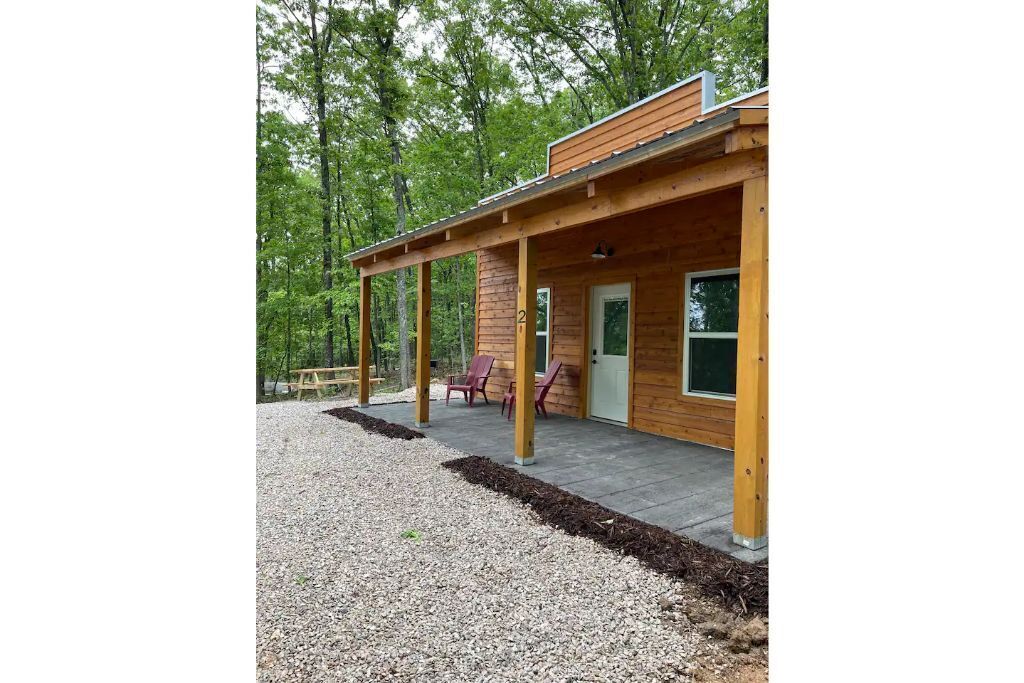 Nostalgic Route 66 Cabin near Blue Springs Ranch