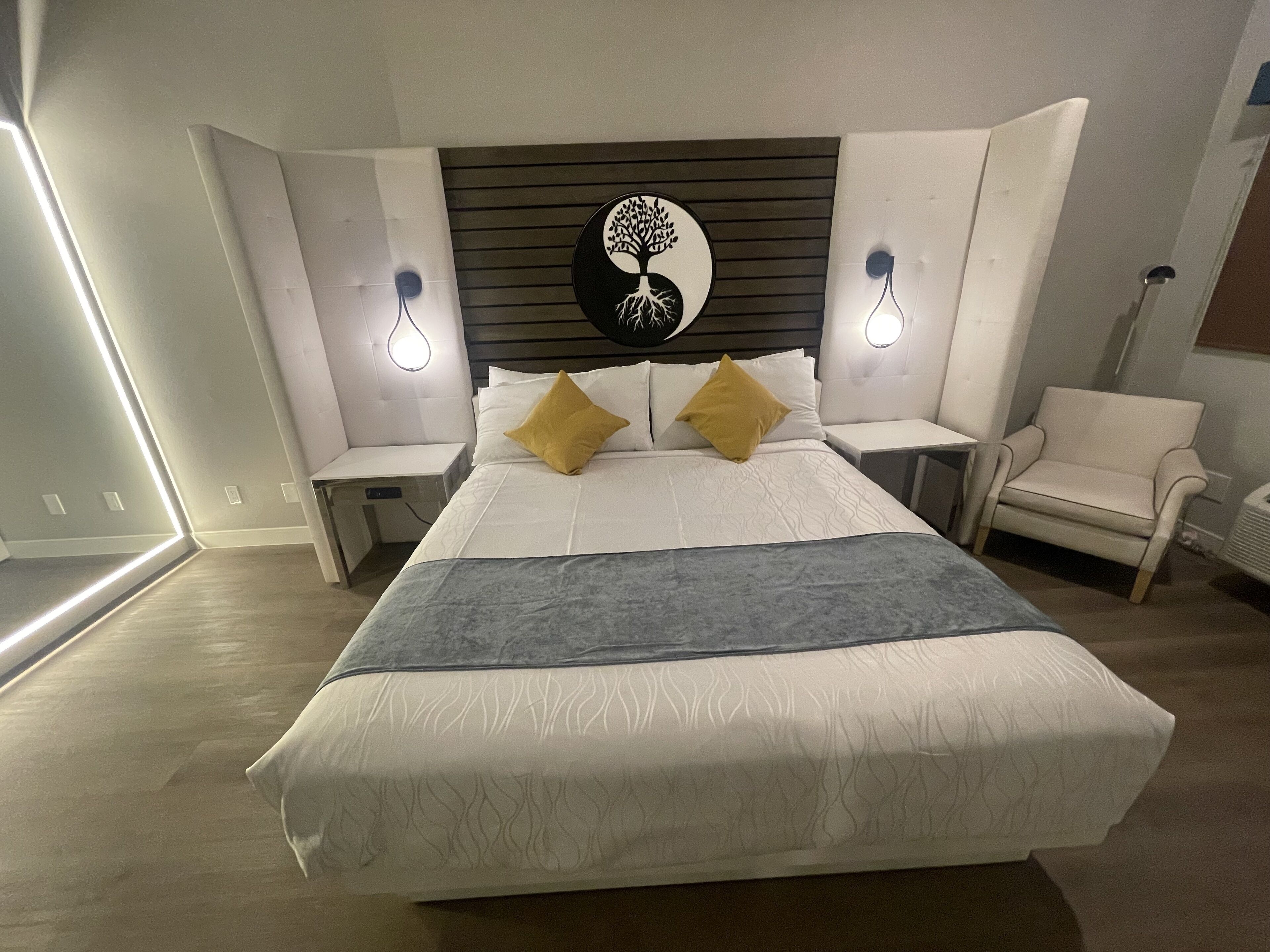 Aspire Inn Studios & Spas