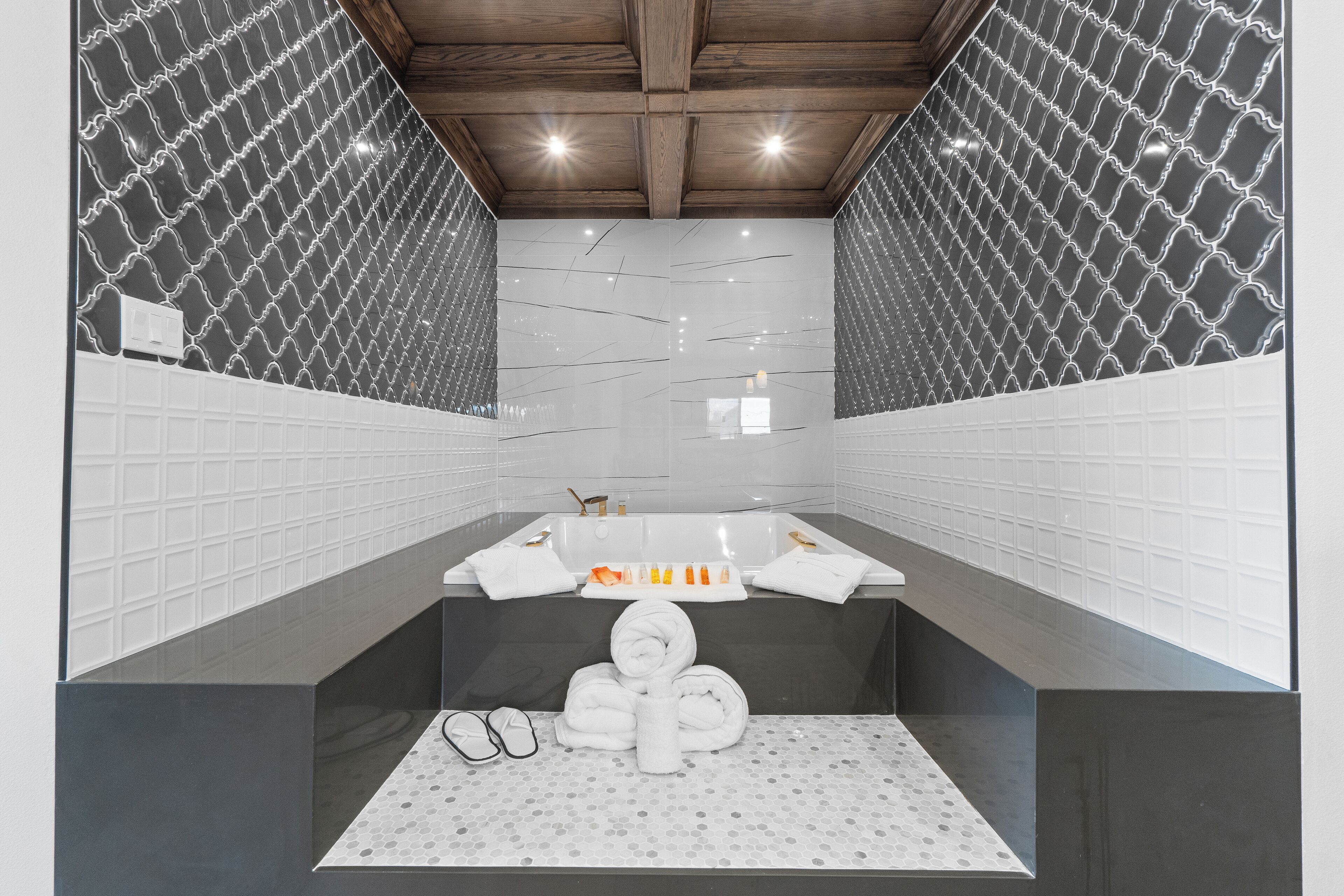 Photo - Aspire Inn Studios & Spas