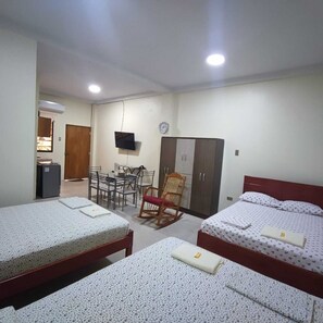 1 chambre, fer et planche à repasser, Wi-Fi gratuit, draps fournis