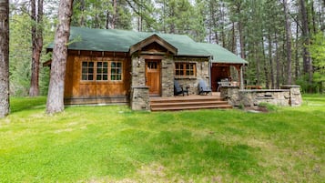 Cabin Cao cấp | Hiên