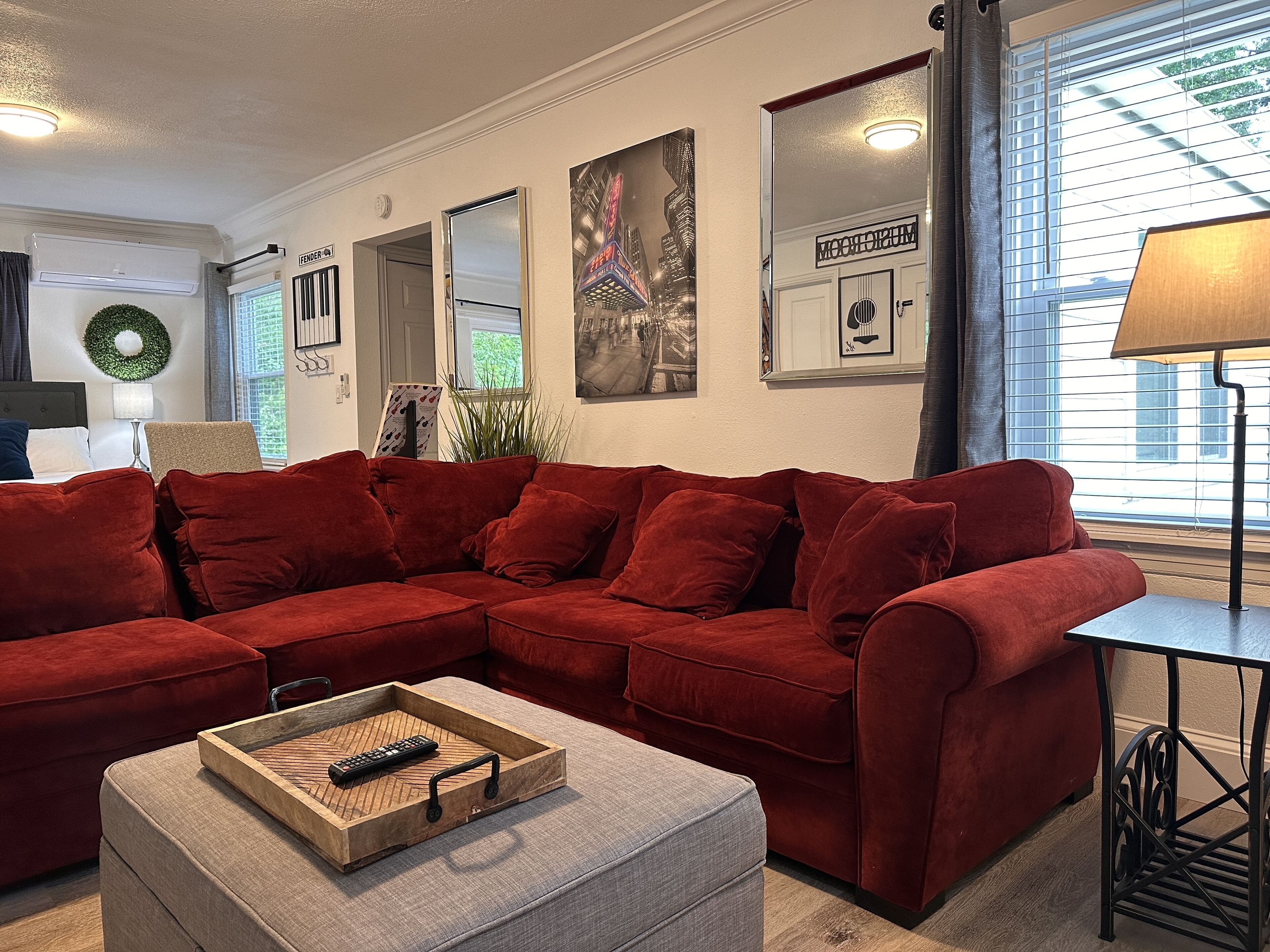 Tyler Luxury Queen Suite - Prime Location- Near All Hospitals- Near TJC