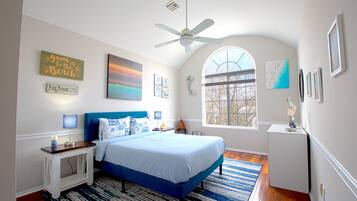 3 habitaciones, cuna de viaje, wifi gratis y ropa de cama