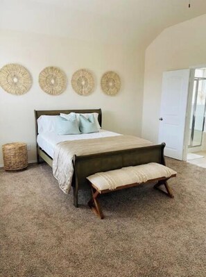 4 habitaciones, escritorio, tabla de planchar con plancha y wifi gratis 