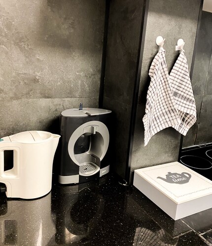 3bedroom house with a huge garden 