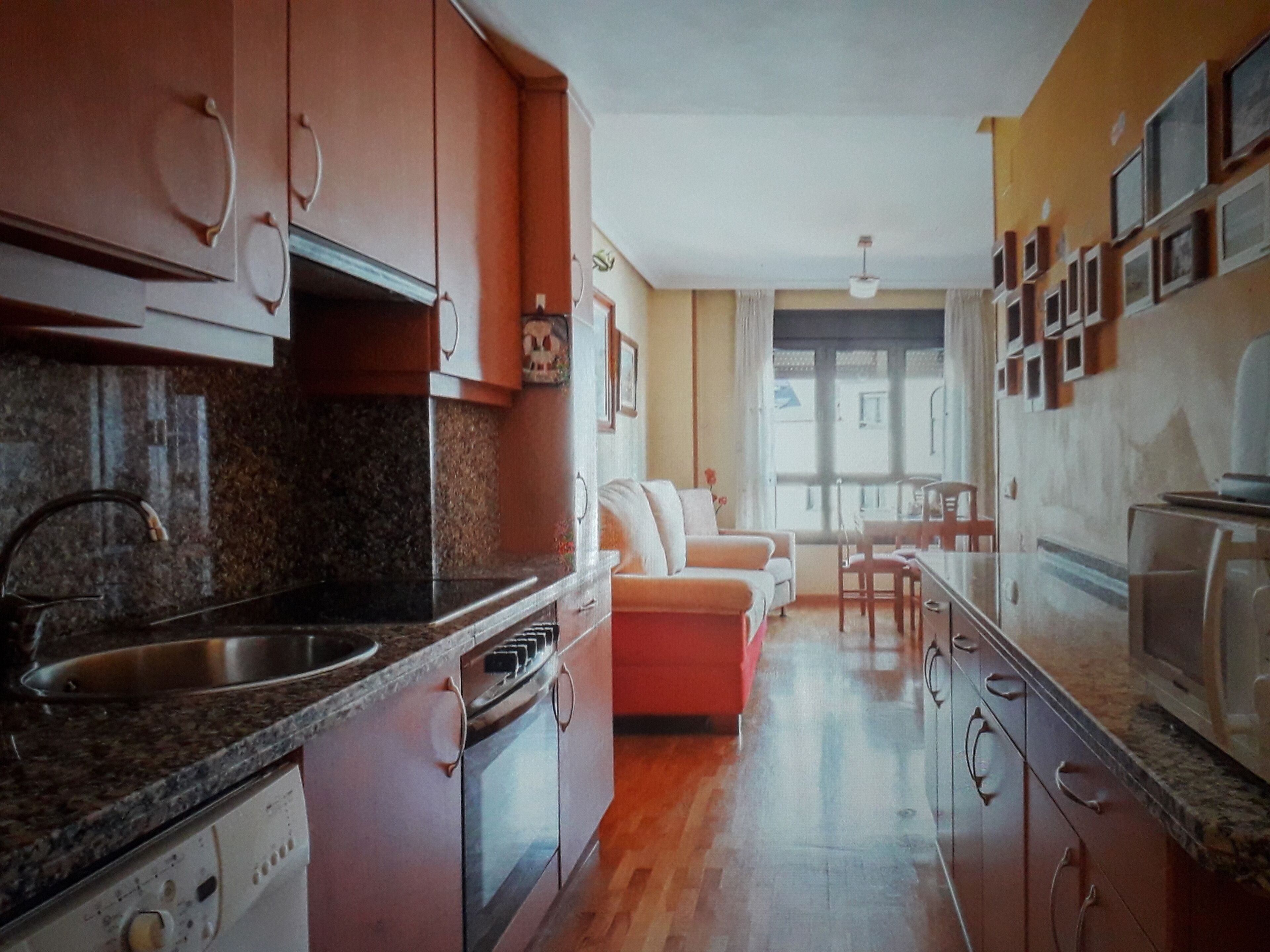 El Reencuentro. Ideal para conocer y moverse en Asturias.