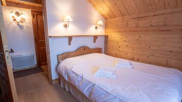 2 chambres, fer et planche Ă repasser, Wi-Fi, draps fournis