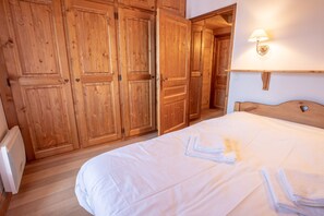 2 camere, ferro/asse da stiro, Wi-Fi, lenzuola