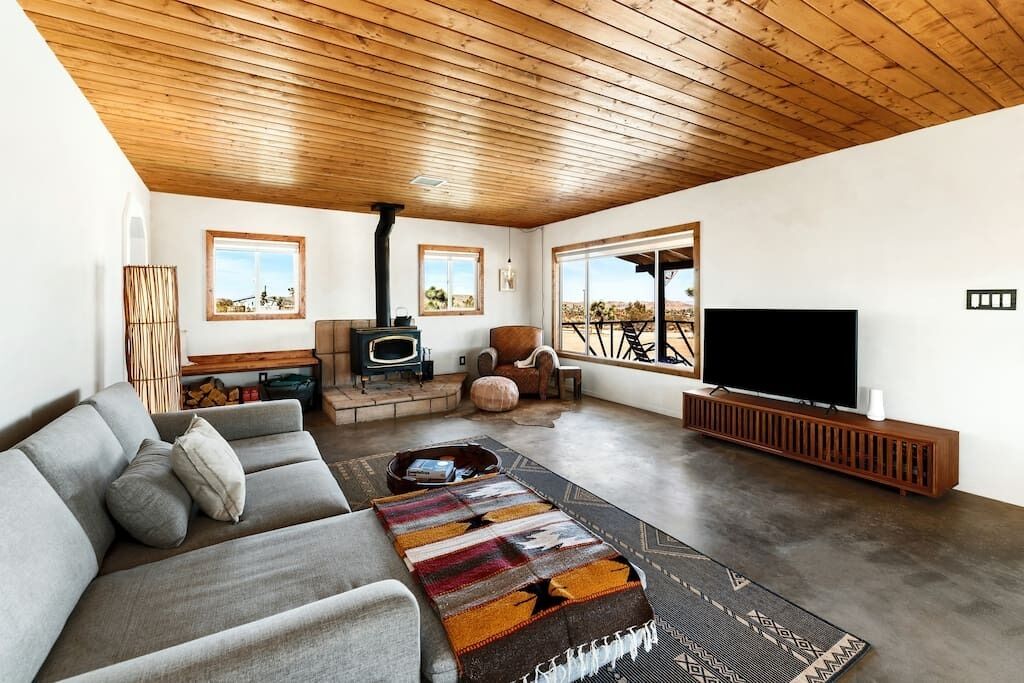 Luxe Desert Homestead with a private walking trail and hot tub