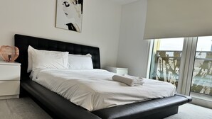 2 chambres, fer et planche à repasser, accès au Wi-Fi (inclus)