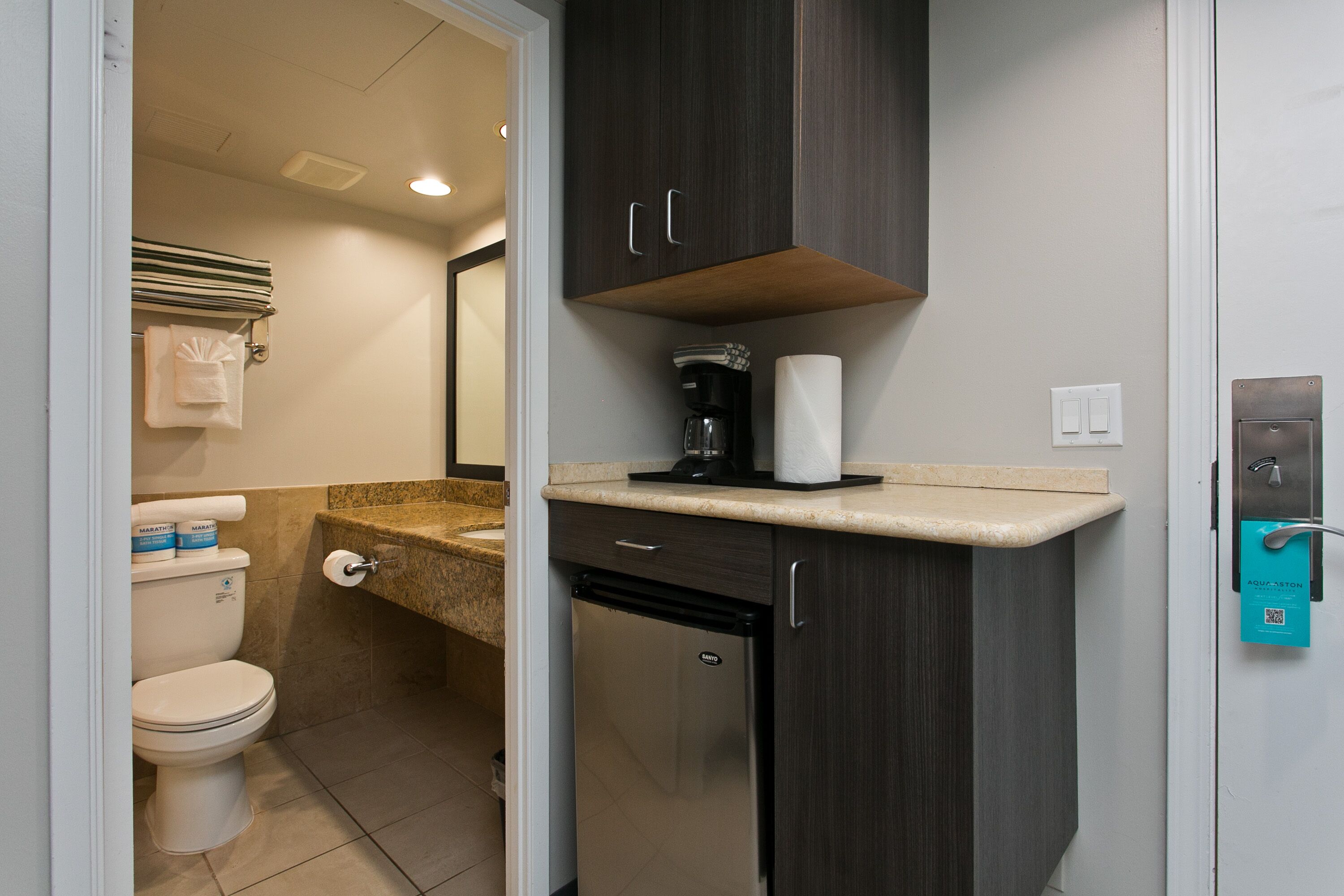 Two comfy Queen beds at The palms Waikiki - Pool & Lanai