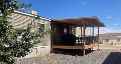 Lake Powell Adventure Retreat