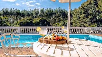 Outdoor pool, pool umbrellas