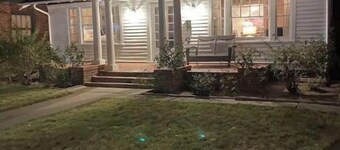 Craftsman fenced yard 🐕🐾 single car garage