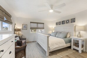 5 bedrooms, iron/ironing board, free WiFi, bed sheets