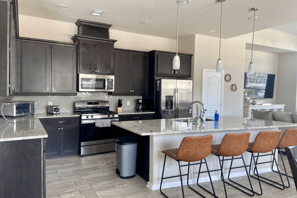 Modern Townhouse 3 bd/ 3 ba Close to The Woodlands