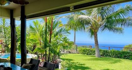 NEW! 3/BR Coffee Estate with Hot Tub and Ocean View in Kona town